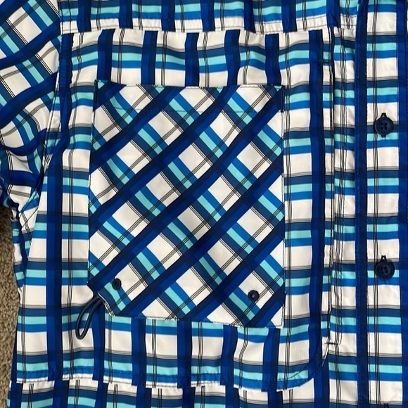 Reel Legends Performance Fishing Button up Shirt - Picture 6 of 12